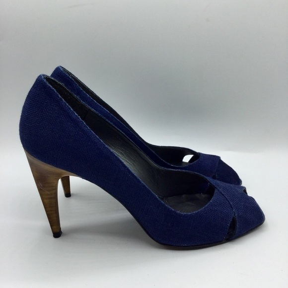 STUART Weitzman Sz 10M Navy Linen Open Toe Pump with Wood 4” Heels - Picture 6 of 13